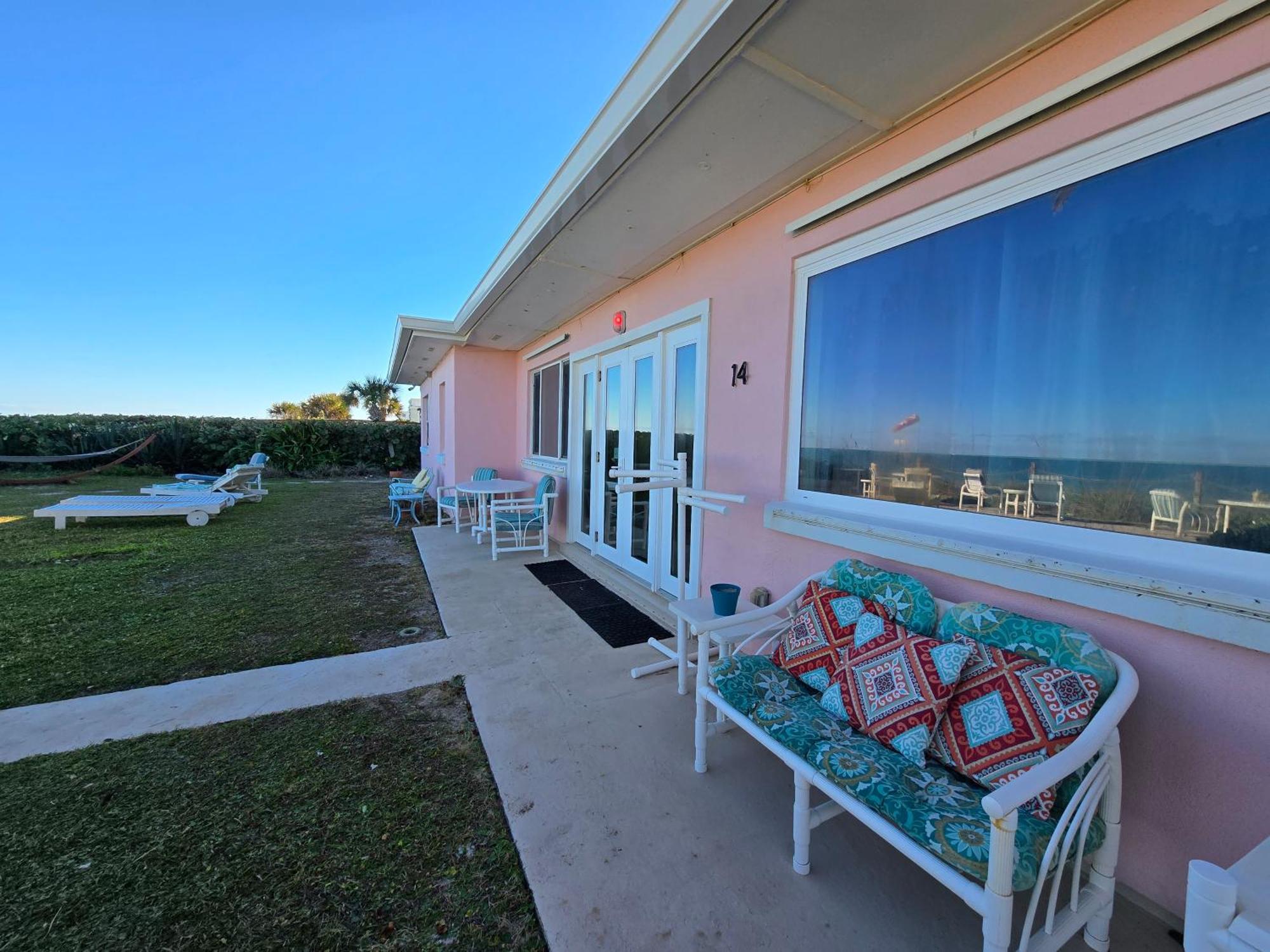 Oceanfront Sea Scape Motel Индиалантик Экстерьер фото