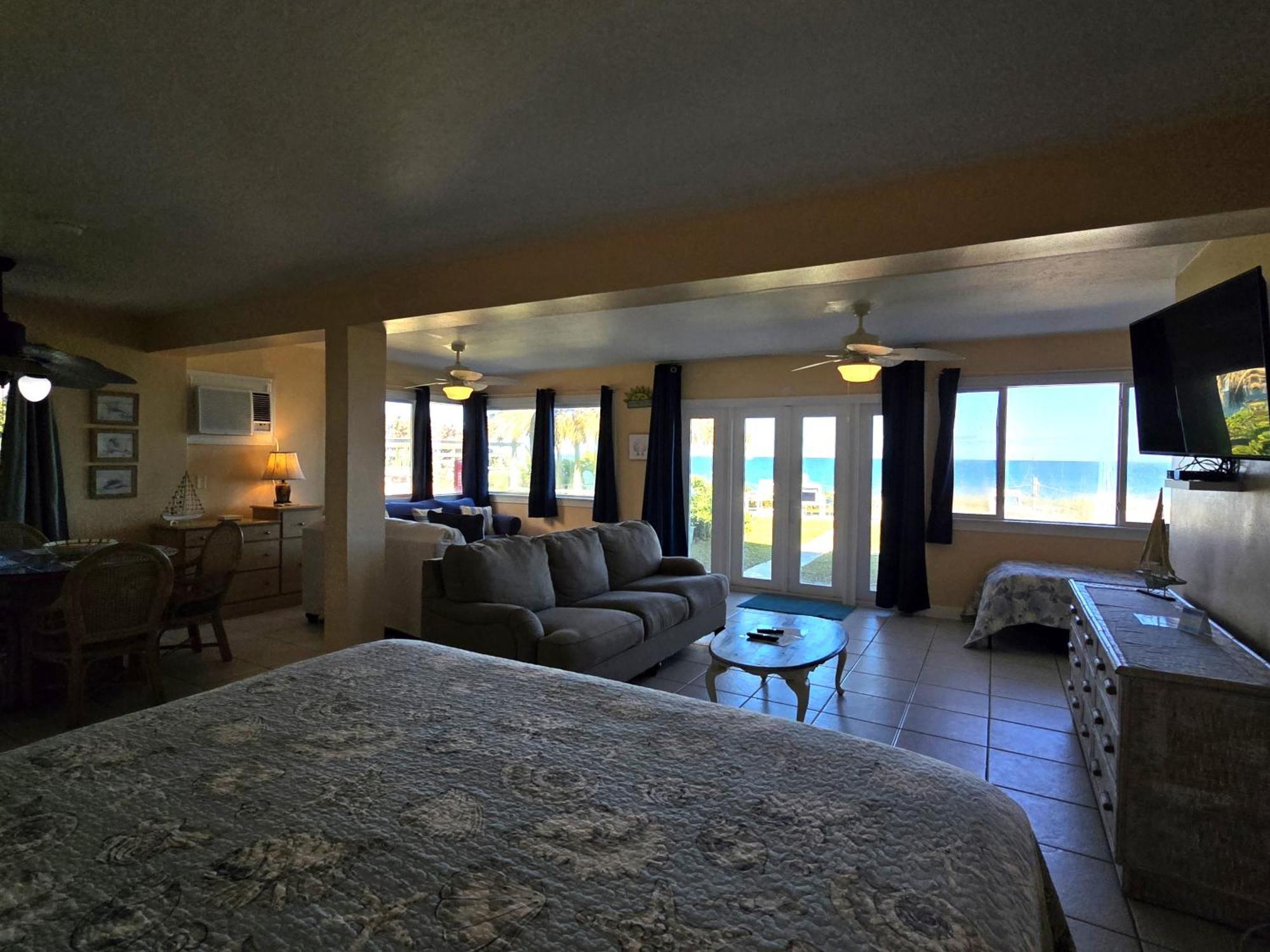 Oceanfront Sea Scape Motel Индиалантик Экстерьер фото